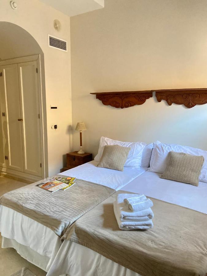 Elegante Casa Con Piscina En Centro Histórico * Sevilla
