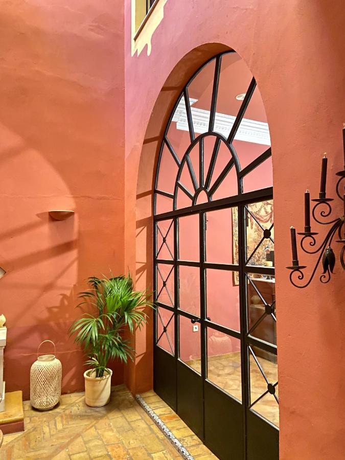 Elegante Casa Con Piscina En Centro Histórico Сasa de vacaciones