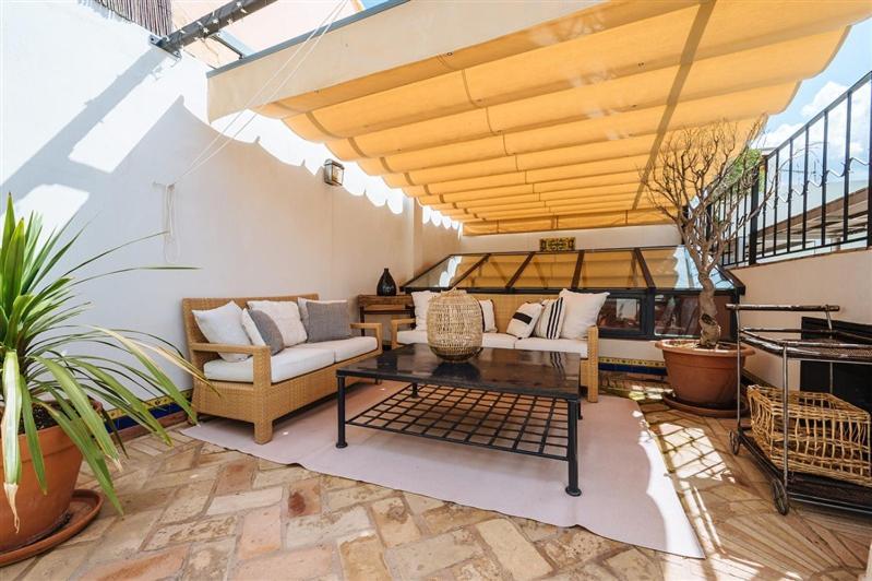 Elegante Casa Con Piscina En Centro Histórico